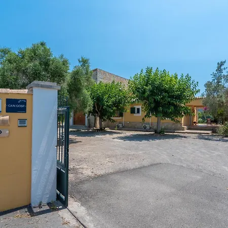 Vakantiehuis Patriarca, For 8 With Pool, Garden And Mountain Views