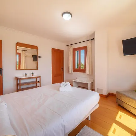 Patriarca, For 8 With Pool, Garden And Mountain Views